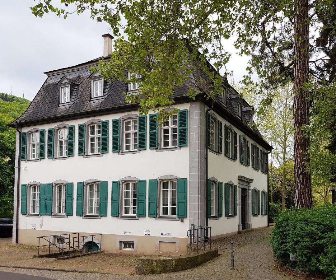 Ehem. Sommerresidenz Von Fuerst Friedrich Iii. App.1 Und App.2 Kirn Luaran gambar
